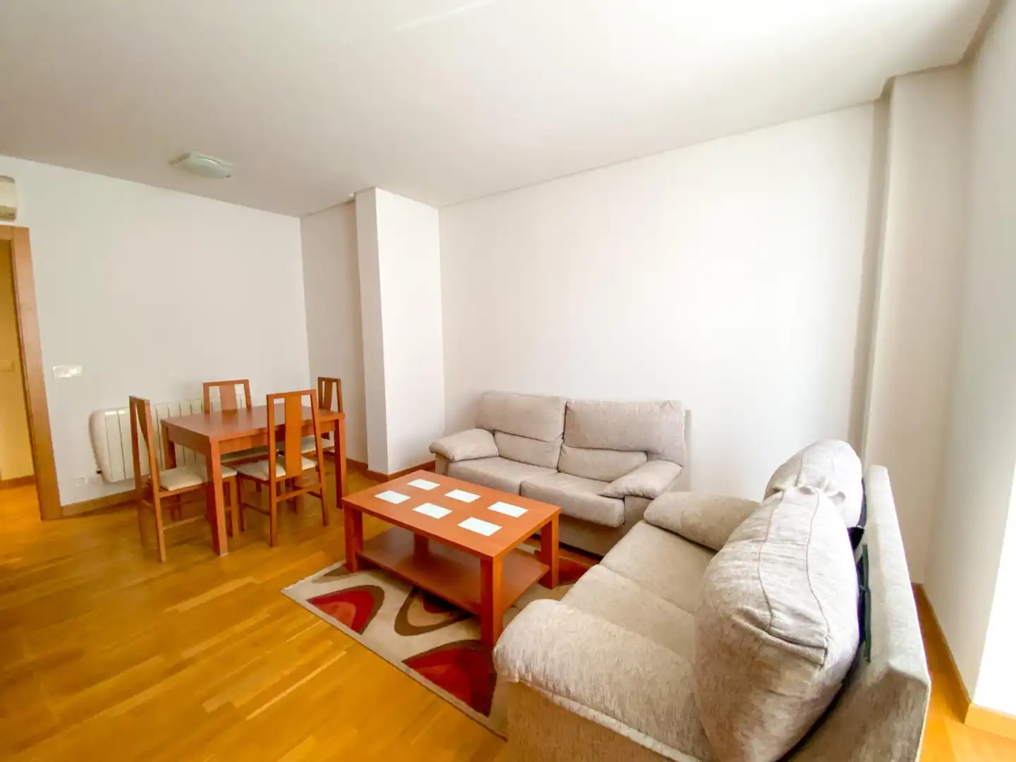 Wohnzimmer von Wohnung zur Miete in Madrid mit Klimaanlage, Heizung und Parkett