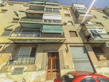 Wohnung zum Verkauf in Calle Hermanos Quintero 13