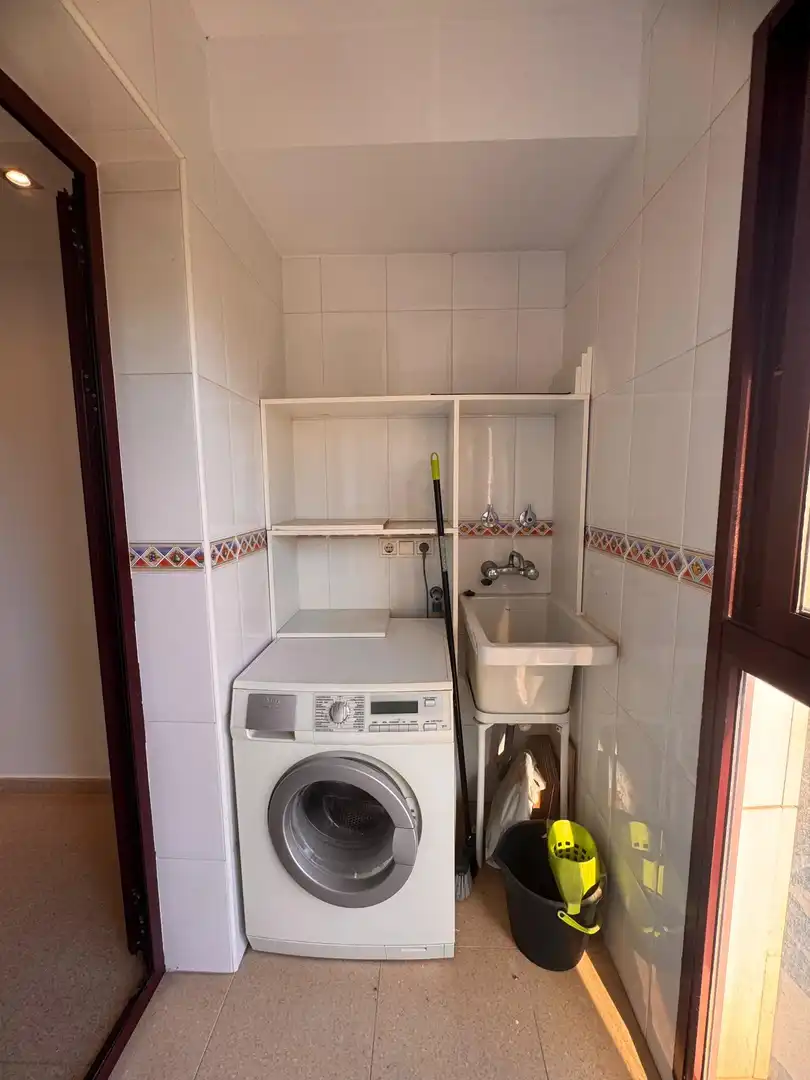 Baño de Piso de alquiler en Florida - Ciudad de Asís