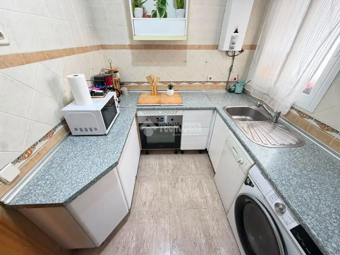 Kitchen of Flat for sale in Talavera de la Reina