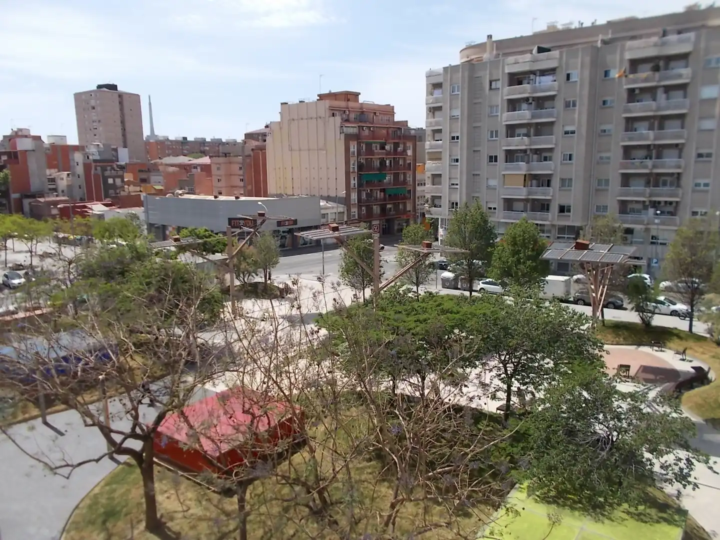 Vista exterior de Pis en venda en Badalona amb Calefacció, Parquet i Forn