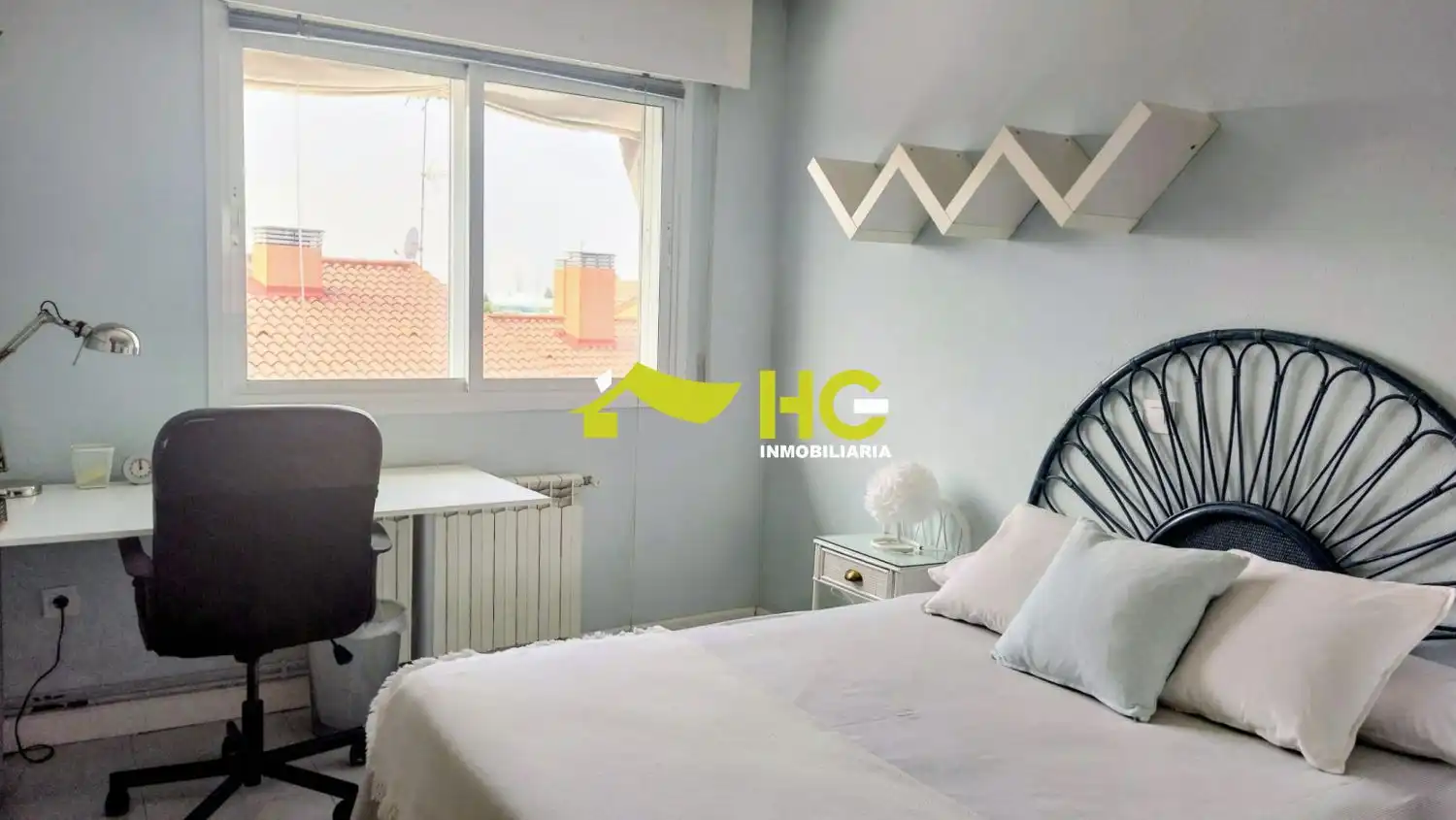 Bedroom of Flat for share in Villaviciosa de Odón  with Air Conditioner, Heating and Furnished