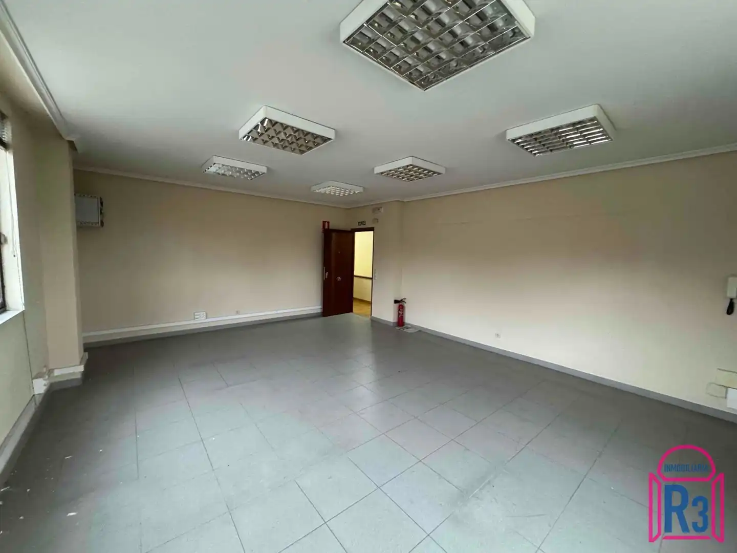 Local comercial en alquiler en Moisés de León, imagen 7
