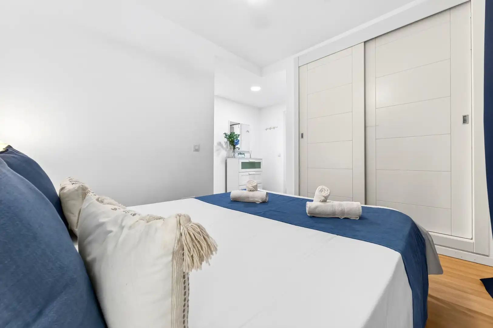 Dormitori de Apartament en venda en Málaga amb Aire condicionat i Moblat