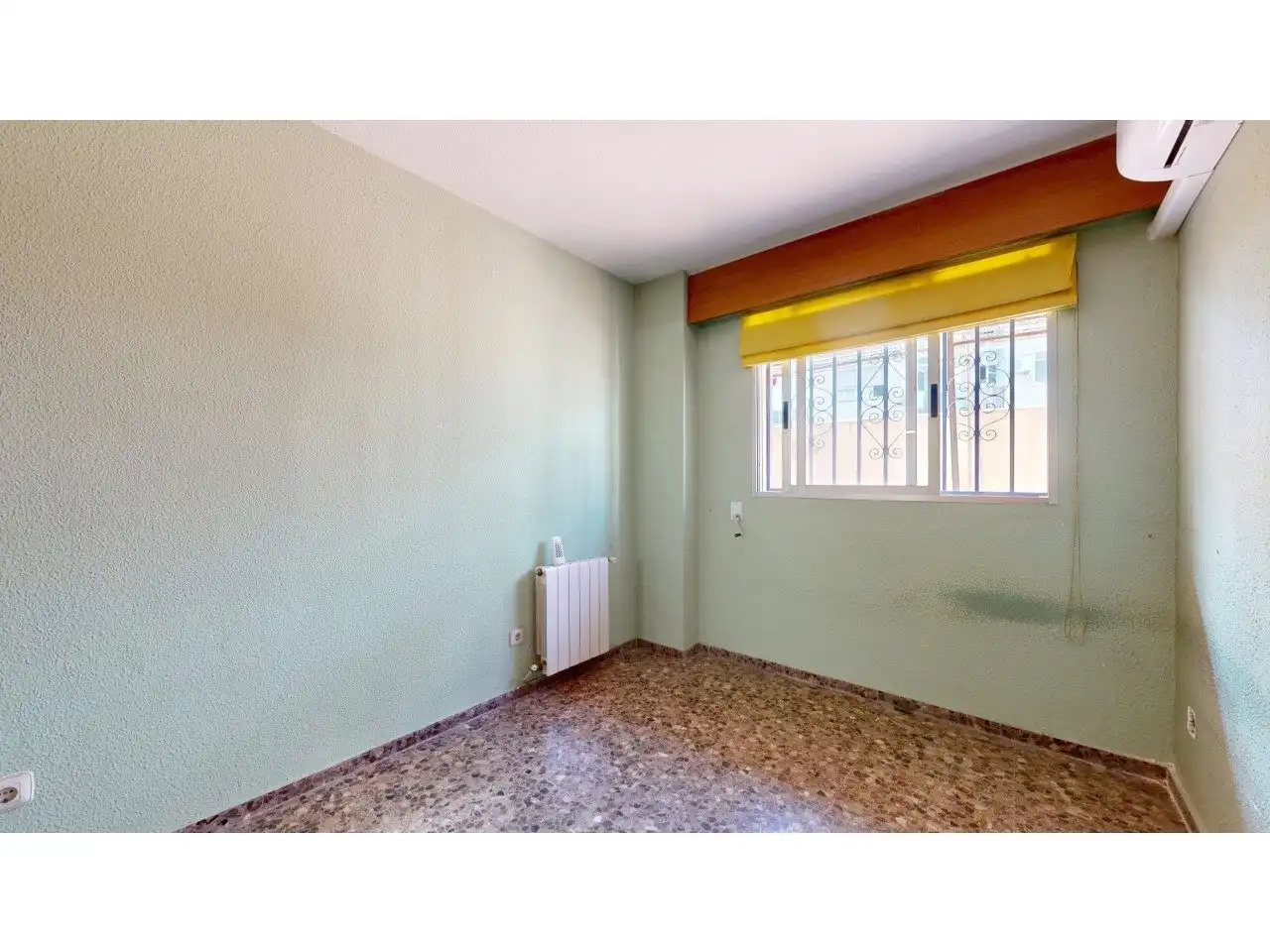 Habitación de Piso en venta en Valencia con Aire acondicionado, Calefacción y Jardín privado