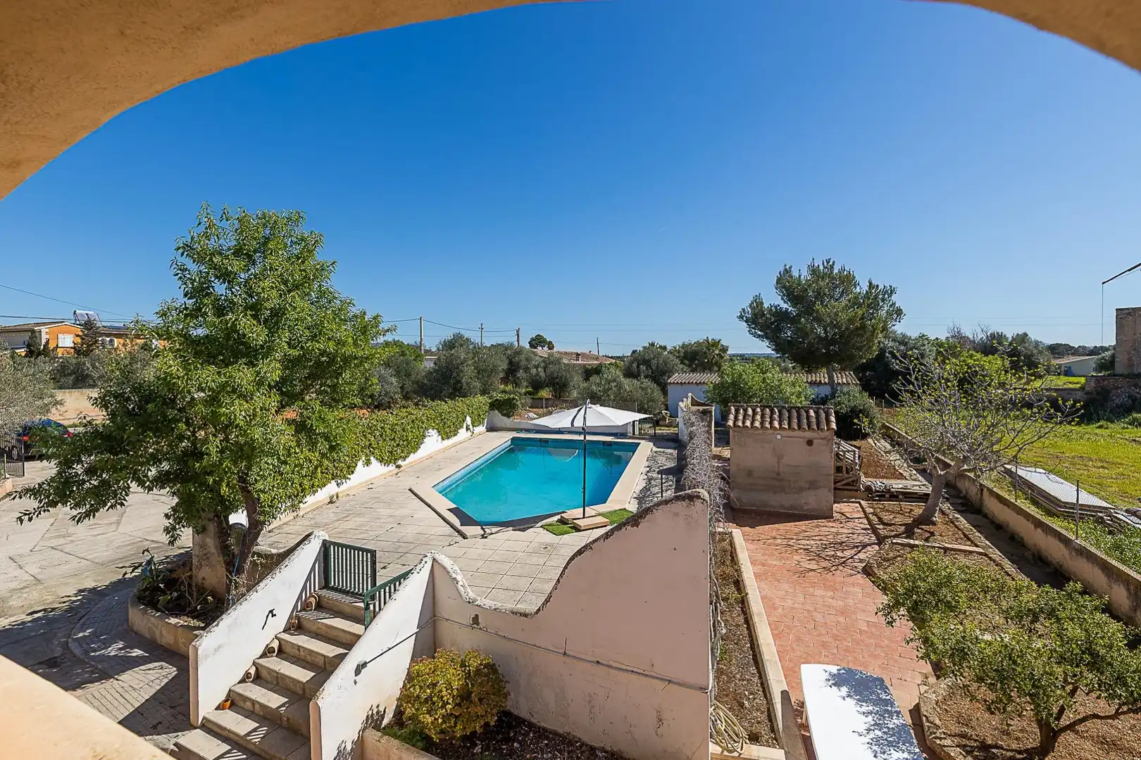Schwimmbecken von Country house zum Verkauf in  Palma de Mallorca mit Klimaanlage, Heizung und Privatgarten