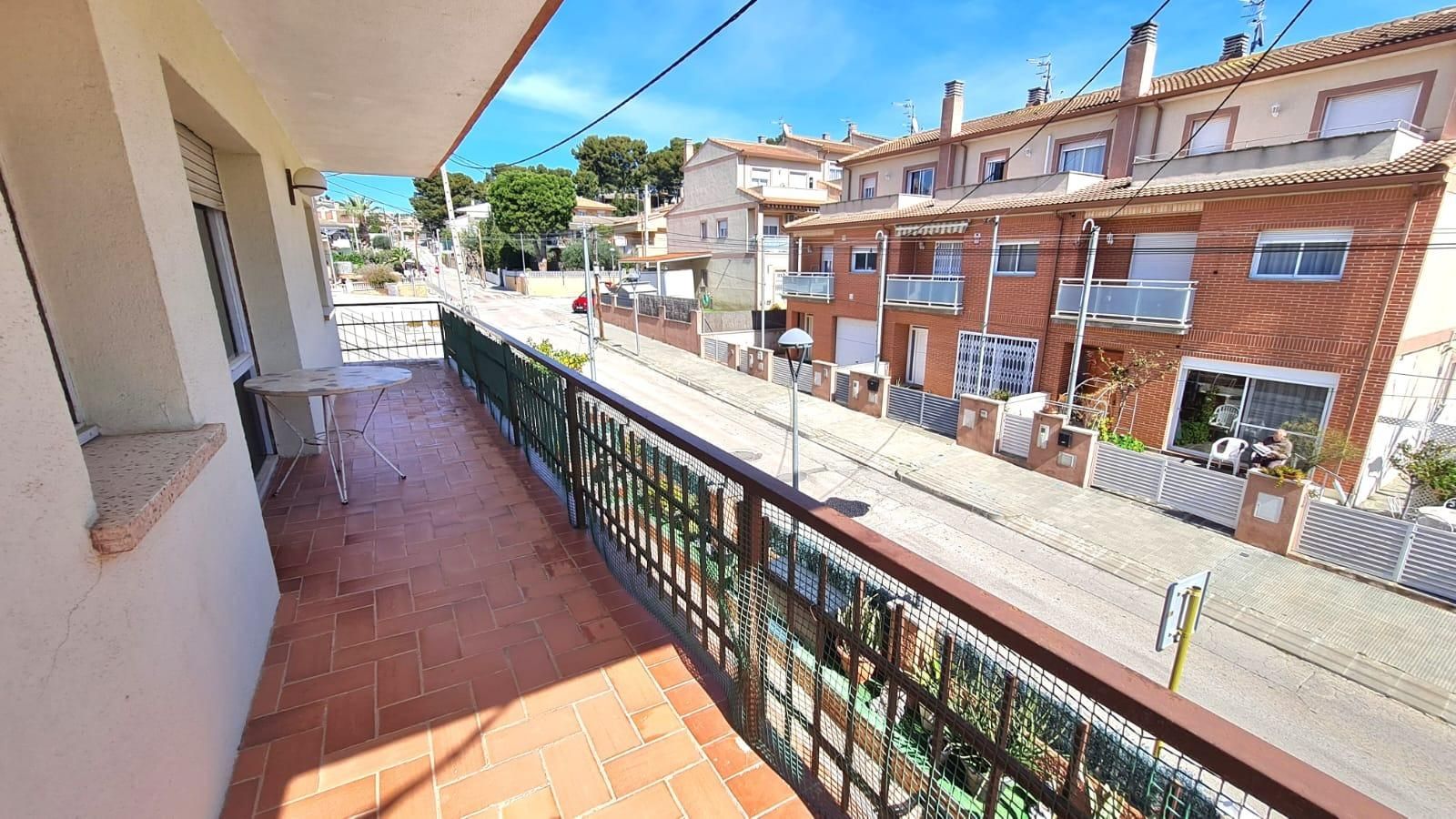 Vista exterior de Pis en venda en Calafell amb Terrassa i Piscina comunitària