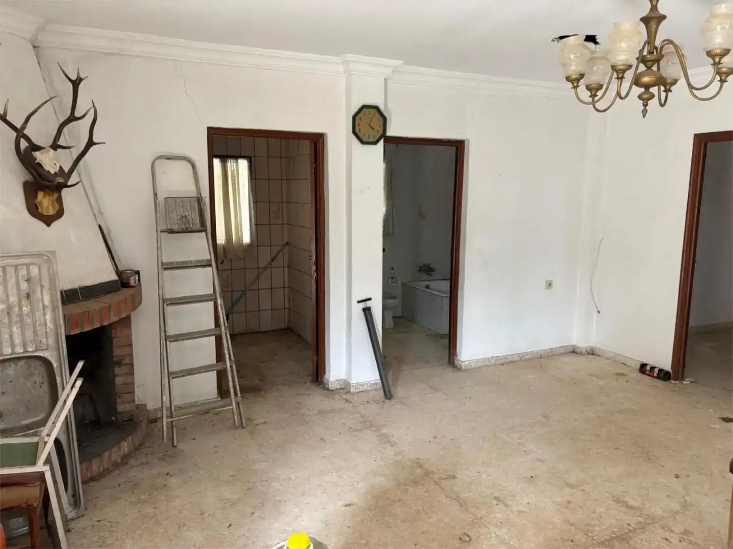 Finca rústica en venta en La Algaba con Piscina