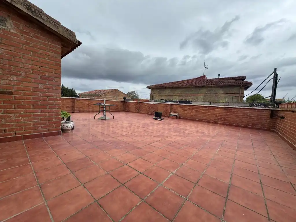 Terrassa de Casa o xalet en venda en Baños de Rioja