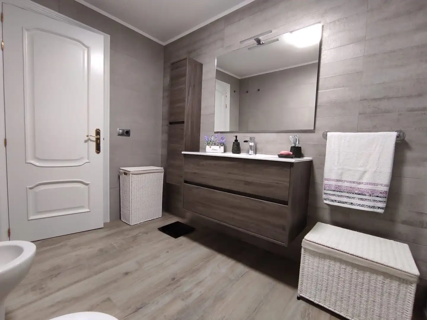 Baño de Casa o chalet en venta en Ciudad Real con Aire acondicionado, Calefacción y Jardín privado