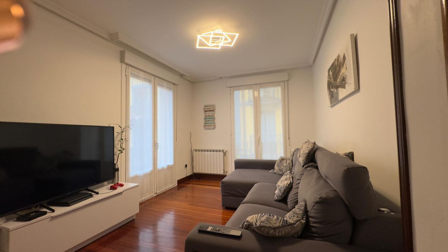 Sala d'estar de Pis en venda en Tolosa amb Calefacció i Balcó