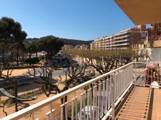 Exterior view of Flat to rent in Sant Feliu de Guíxols  with Balcony