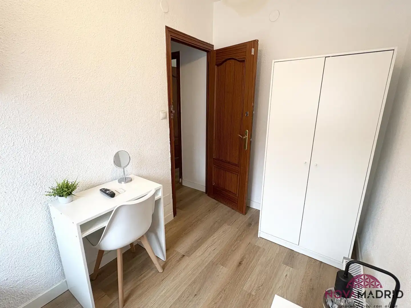 Dormitori de Pis en venda en Leganés amb Calefacció, Terrassa i Moblat