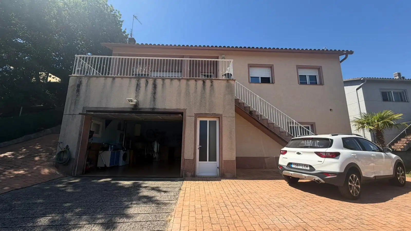 Exterior view of Houses for sale in Riells i Viabrea  with Private garden