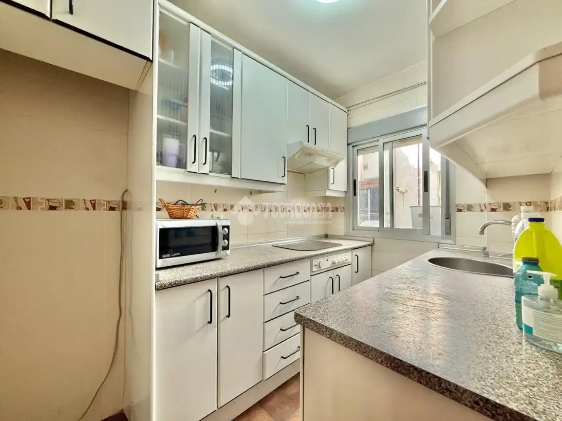 Kitchen of Flat for sale in Alcalá de Henares  with Air Conditioner and Heating