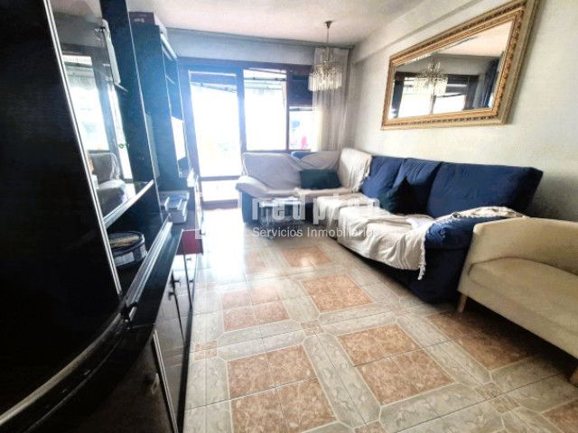 Living room of Flat for sale in Parla  with Heating, Terrace and Storage room