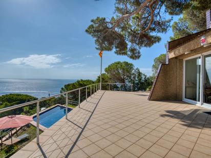 Jardí de Casa o xalet en venda en Sant Feliu de Guíxols amb Aire condicionat, Terrassa i Piscina