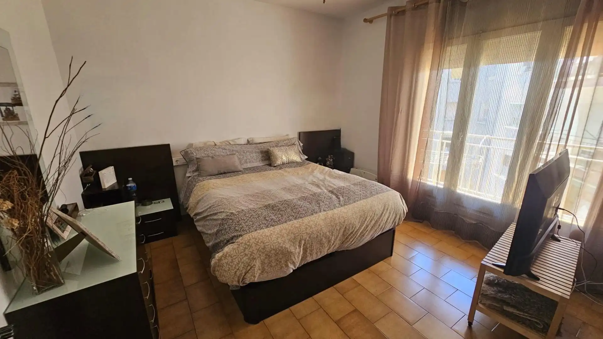 Habitación de Piso en venta en Pineda de Mar con Calefacción, Terraza y Balcón