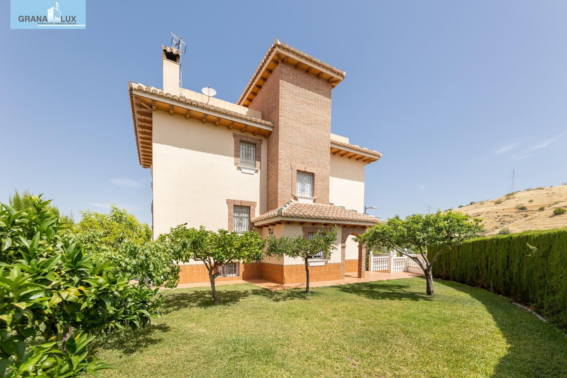 Exterior view of House or chalet for sale in Huétor Vega  with Air Conditioner, Heating and Private garden