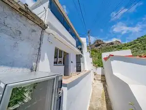 Vista exterior de Casa adosada en venda en Santa Cruz de Tenerife amb Terrassa i Balcó