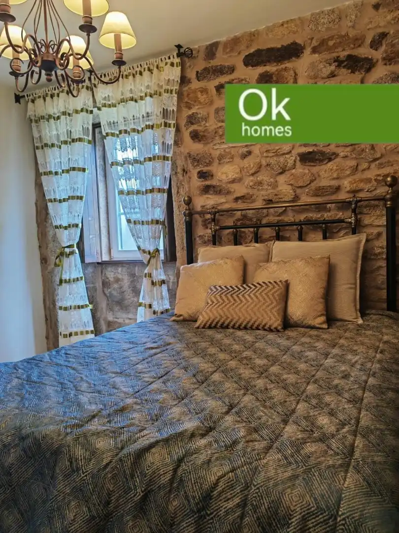 Schlafzimmer von Country house zum Verkauf in Sobrado (A Coruña) mit Heizung, Privatgarten und Parkett