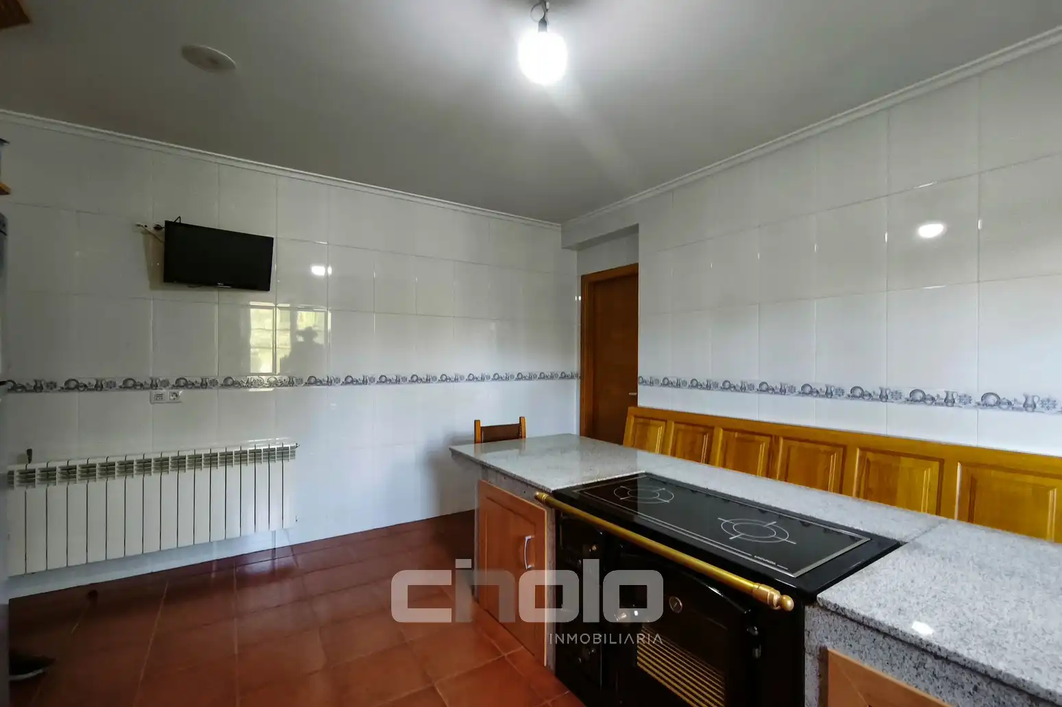 Kitchen of Houses for sale in Begonte  with Heating, Parquet flooring and Storage room