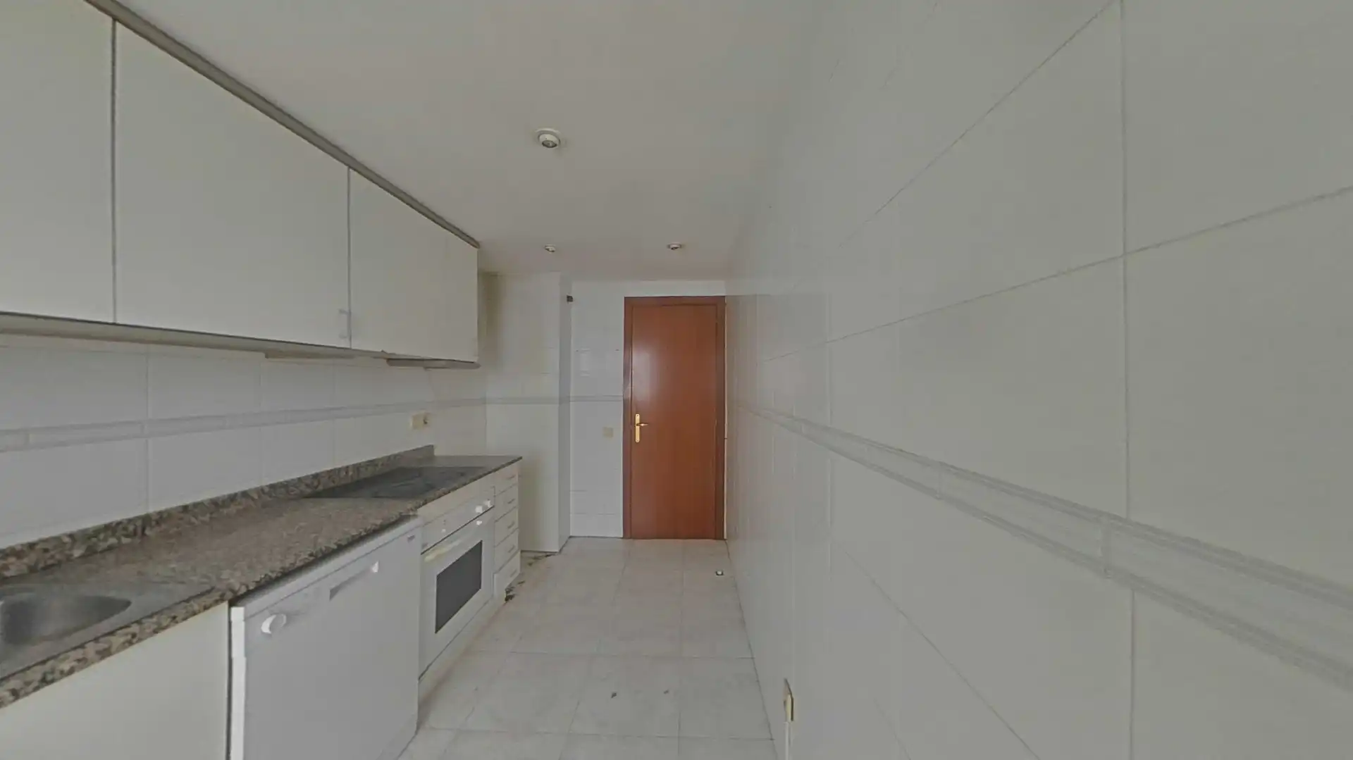 Cuina de Pis en venda en Parets del Vallès amb Aire condicionat, Calefacció i Balcó