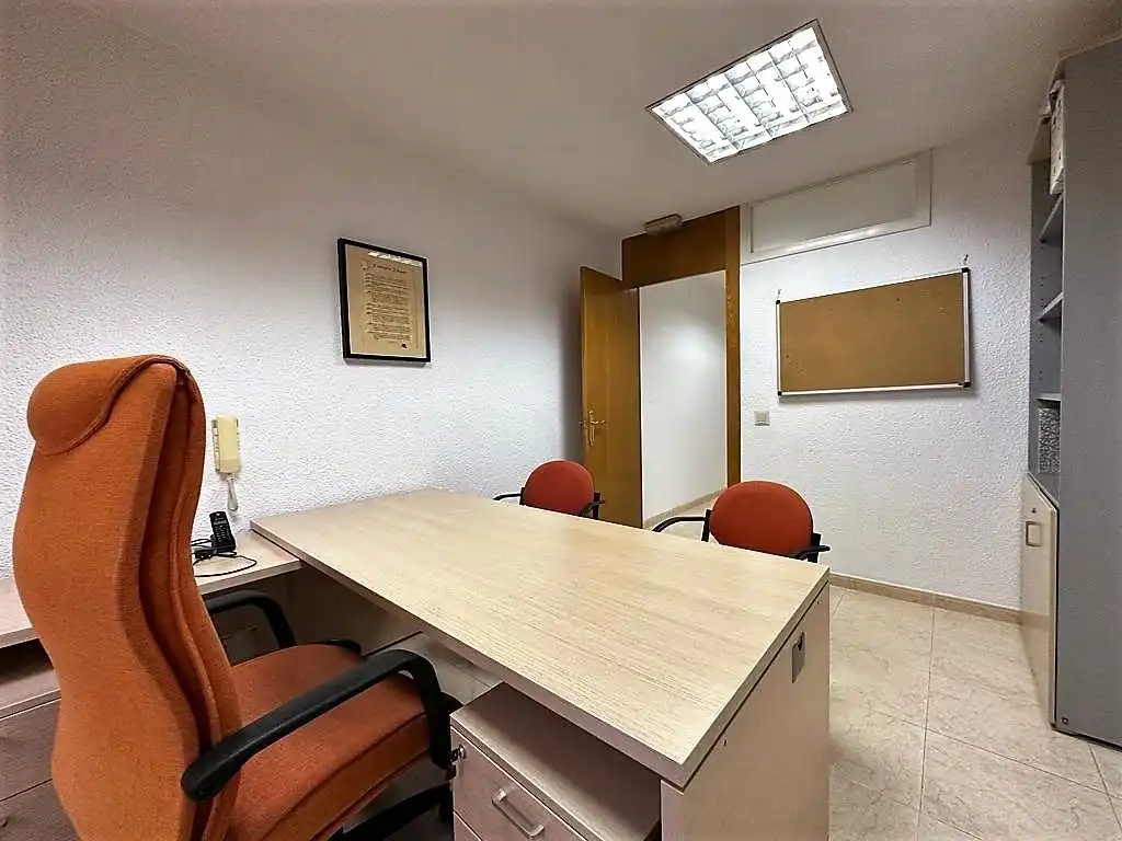 Oficina de alquiler en Centro