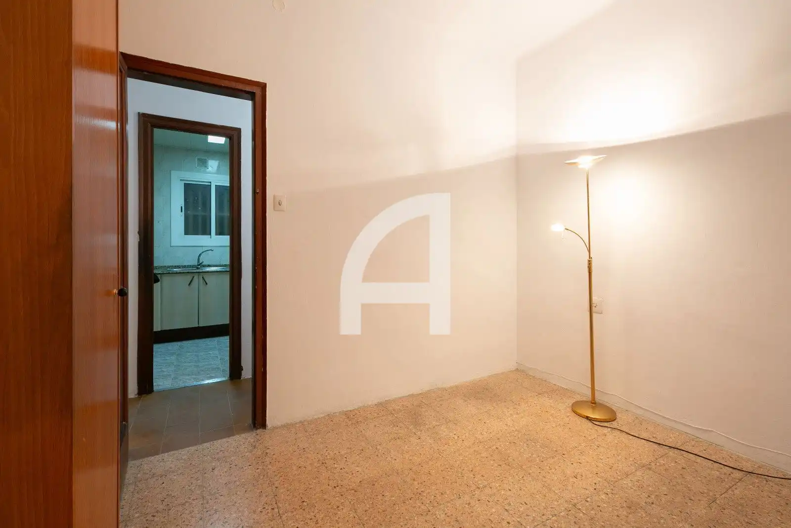 Wohnung zum Verkauf in L'Hospitalet de Llobregat mit Terrasse und Balkon