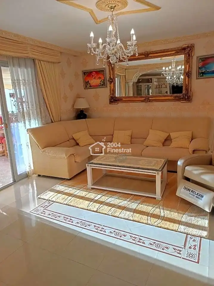 Living room of Houses for sale in Benidorm  with Air Conditioner, Private garden and Terrace