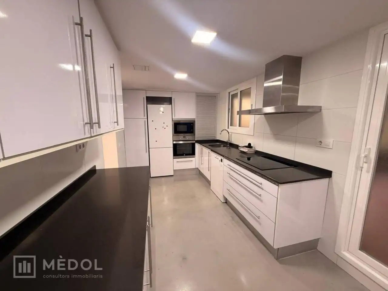 Kitchen of Flat for rent in Tarragona  with Heating, Storage room and Furnished