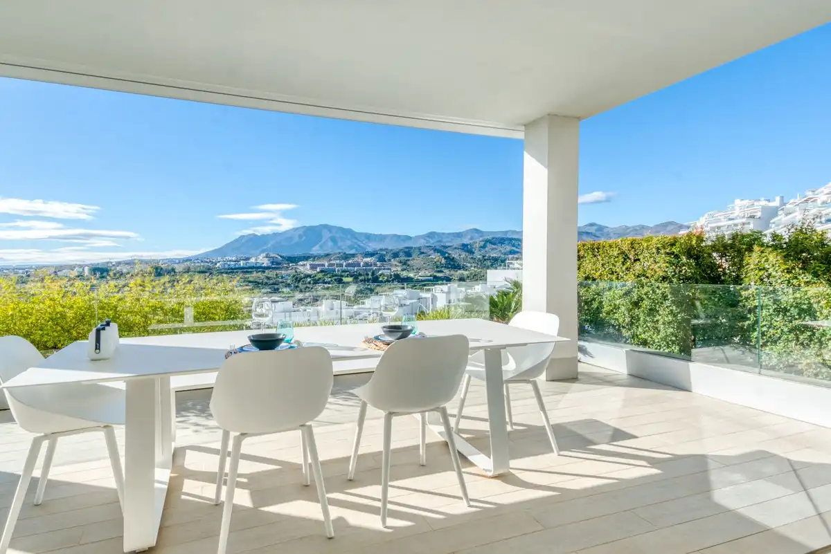 Terrace of Ground floor for sale in Estepona  with Air Conditioner, Terrace and Storage room