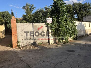 Terrenos y solares en venta en Calle Puente Vieja