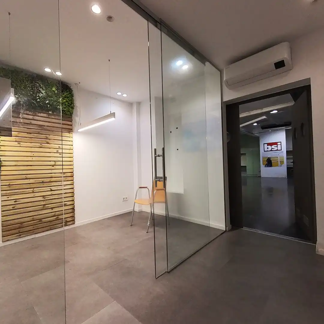 Local en venta en Barcelona con Aire acondicionado