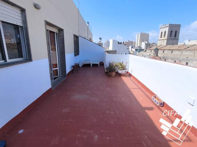 Piso en Venta en  San Valente en Casco Urbano