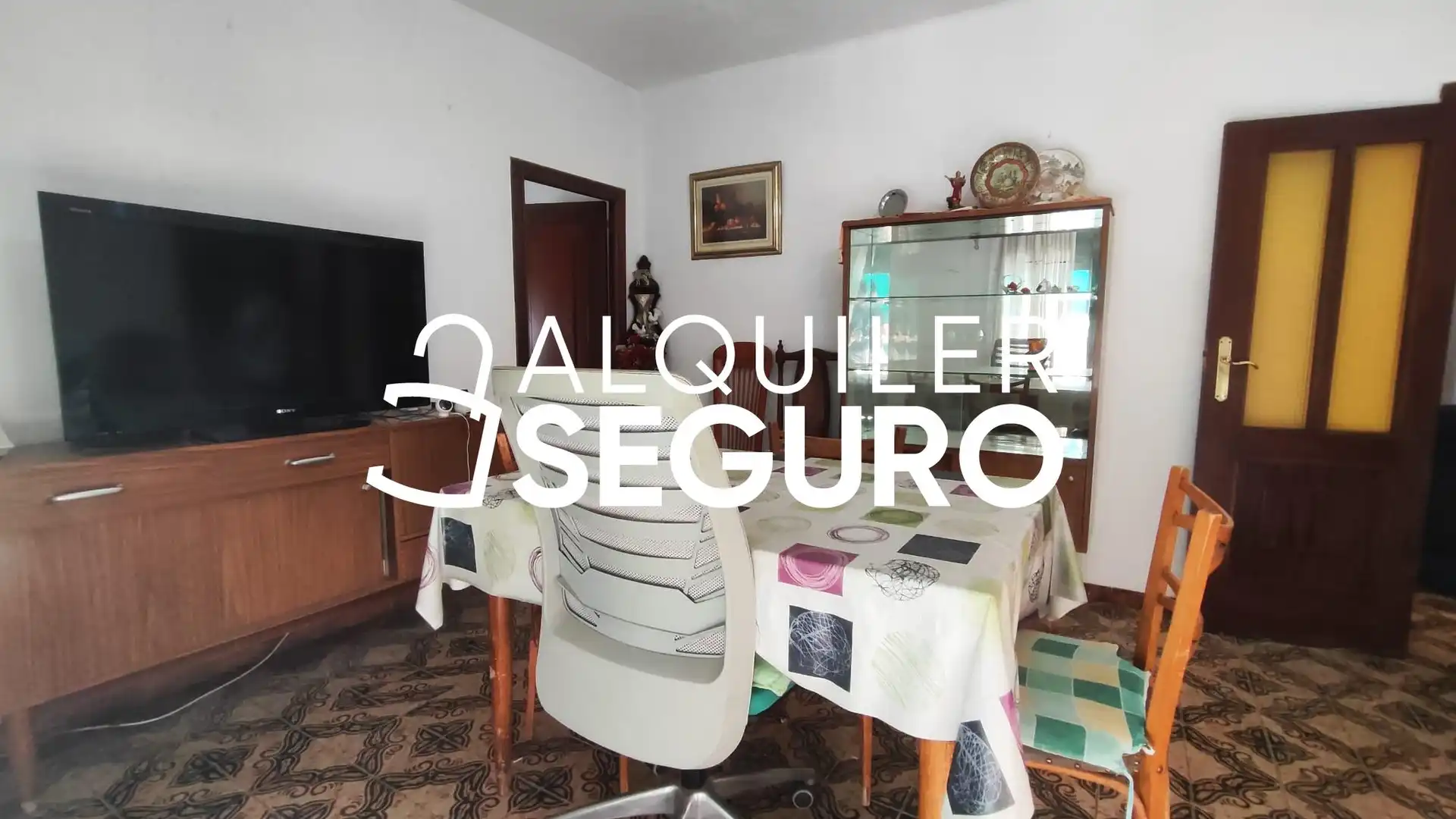 Living room of Flat for rent in Madrid  with Air Conditioner, Terrace and Furnished