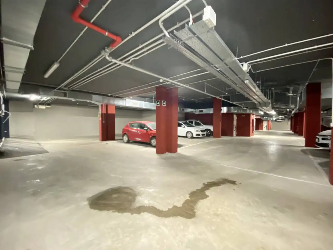 Parkplatz von Garage zur Miete in L'Hospitalet de Llobregat