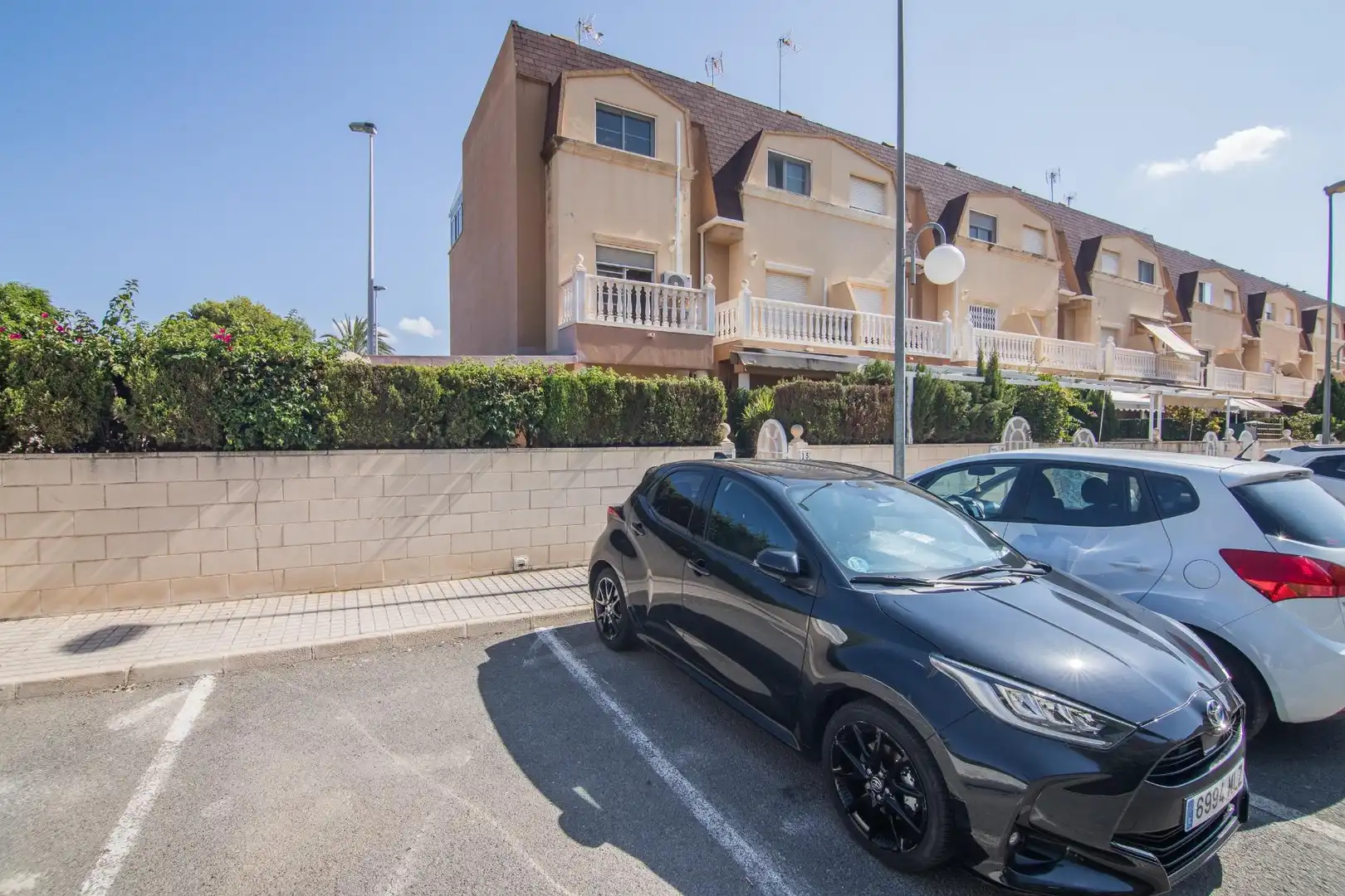 Exterior view of Detached homes for sale in Elche / Elx  with Air Conditioner, Heating and Private garden
