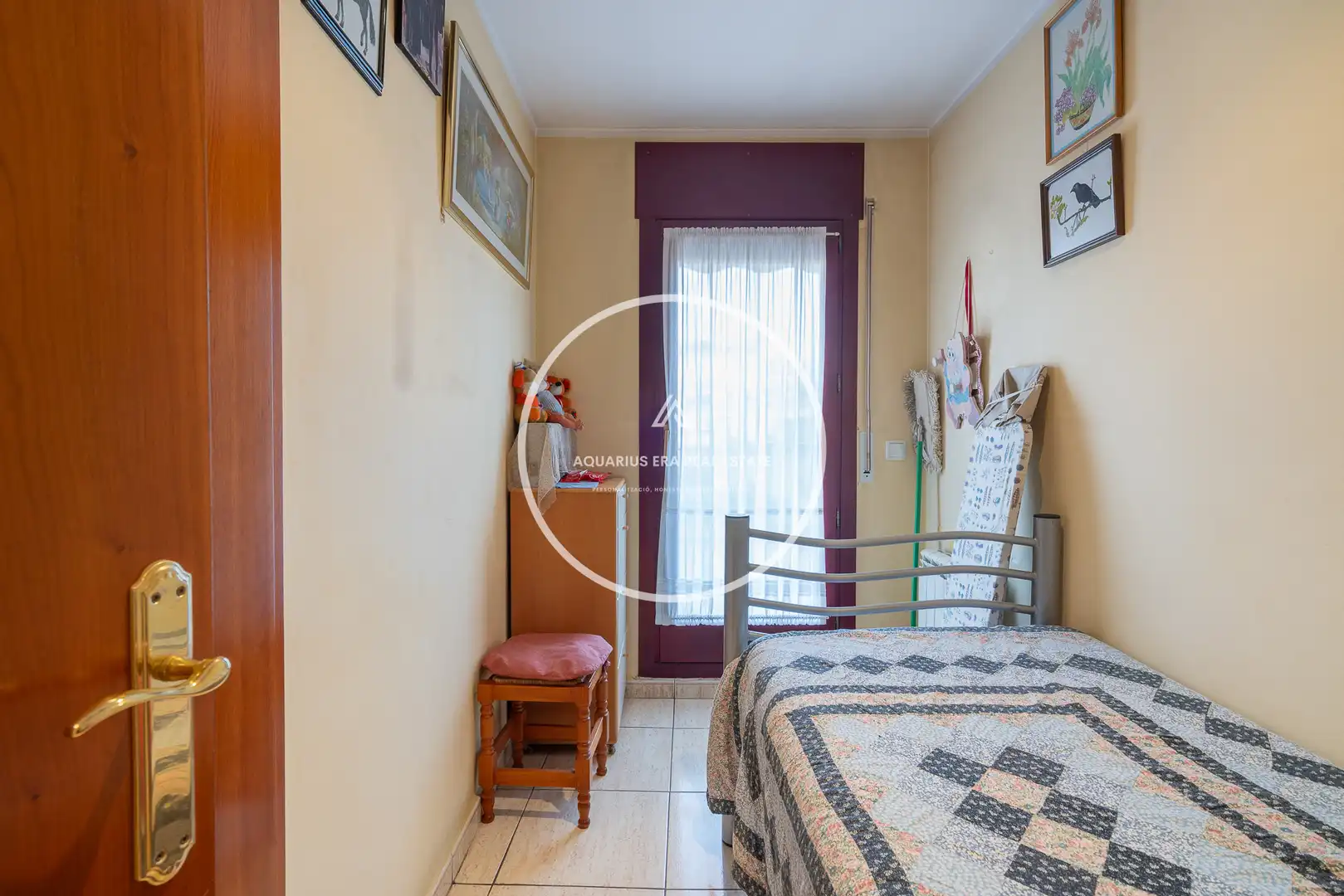 Habitación de Piso en venta en Torelló con Calefacción, Terraza y Amueblado