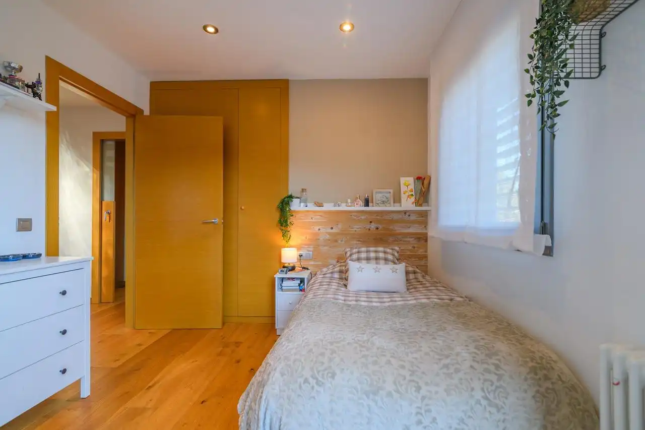 Habitación de Casa o chalet en venta en Vallirana con Aire acondicionado y Balcón