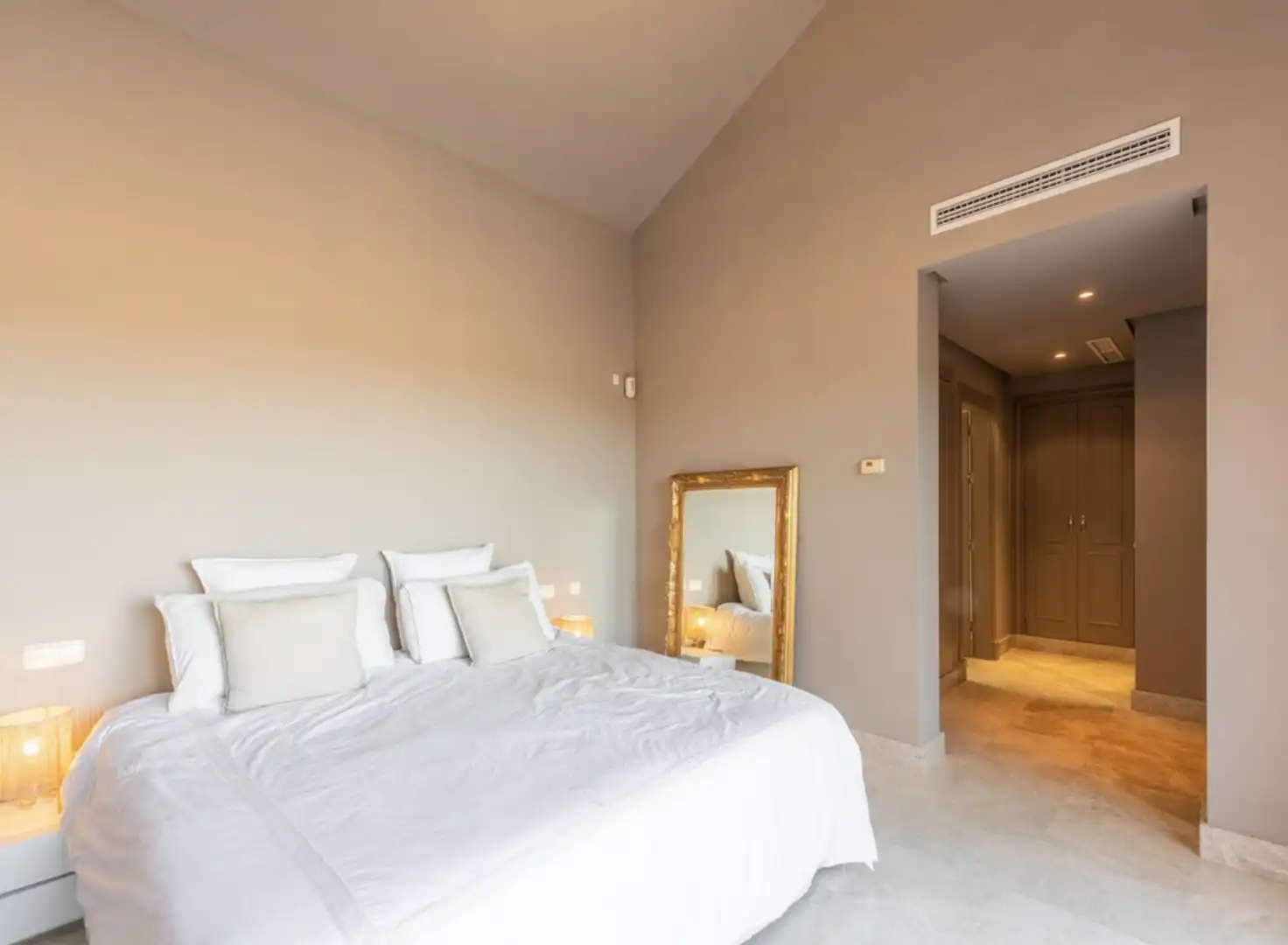 Penthouse with pool for sale in Nueva Andalucía, imagen 8