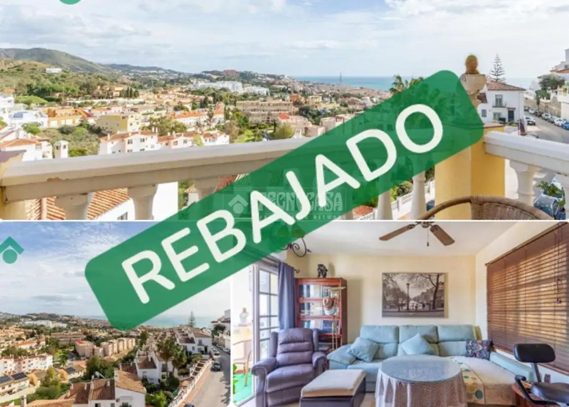 Vista exterior de Casa o chalet en venta en Rincón de la Victoria con Aire acondicionado y Terraza