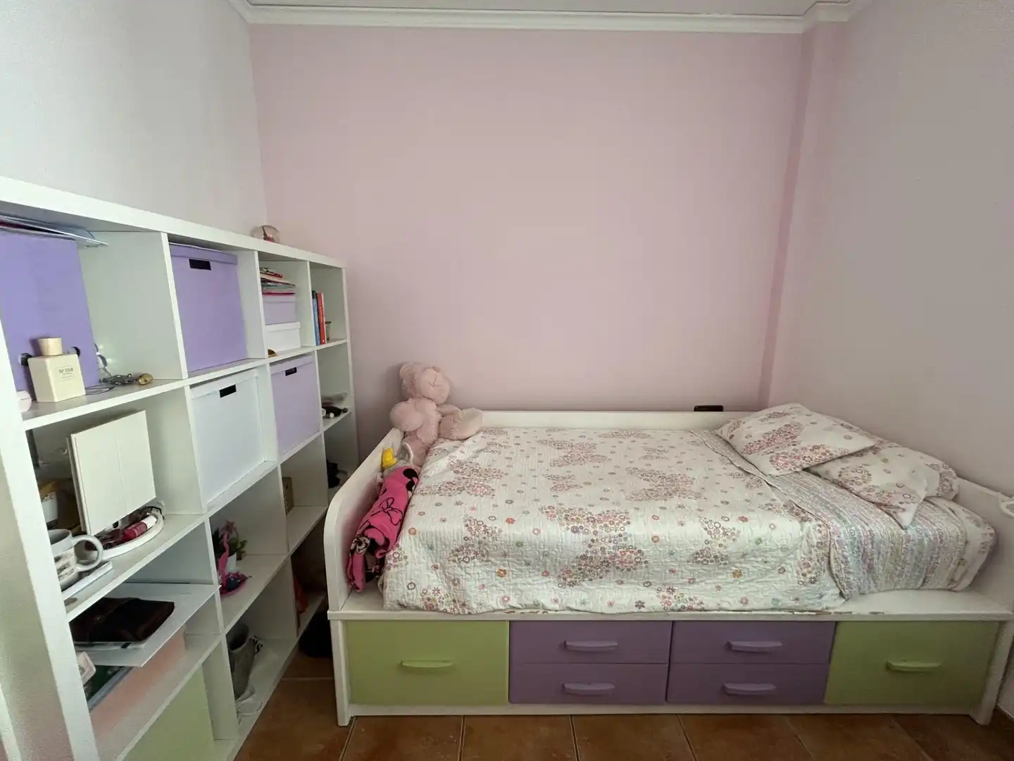 Schlafzimmer von Einfamilien-Reihenhaus zum Verkauf in Cullera mit Klimaanlage, Privatgarten und Terrasse