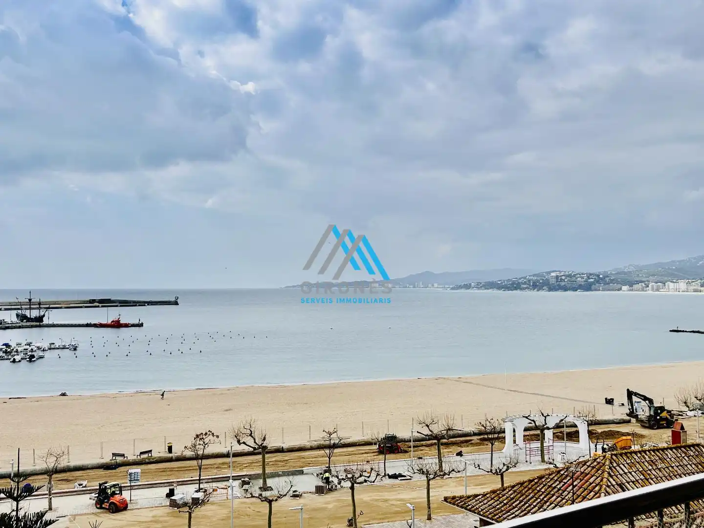 Apartamento con terraza en venta en Passeig del Mar, imagen 28