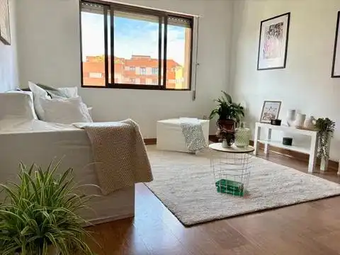Sala de estar de Dúplex en venta en Ciudad Real Capital con Aire acondicionado, Calefacción y Trastero