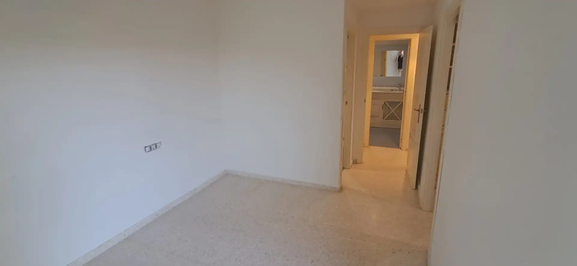 Flat for sale in Utrera  with Air Conditioner, Terrace and Storage room