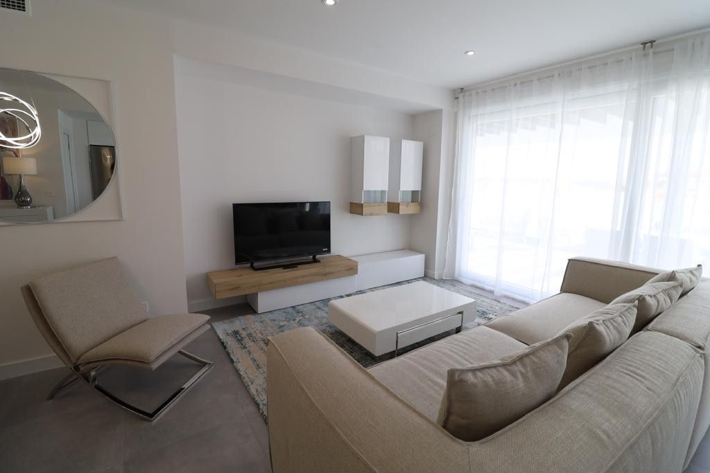 Sala d'estar de Apartament de lloguer en Mijas amb Piscina i Piscina comunitària
