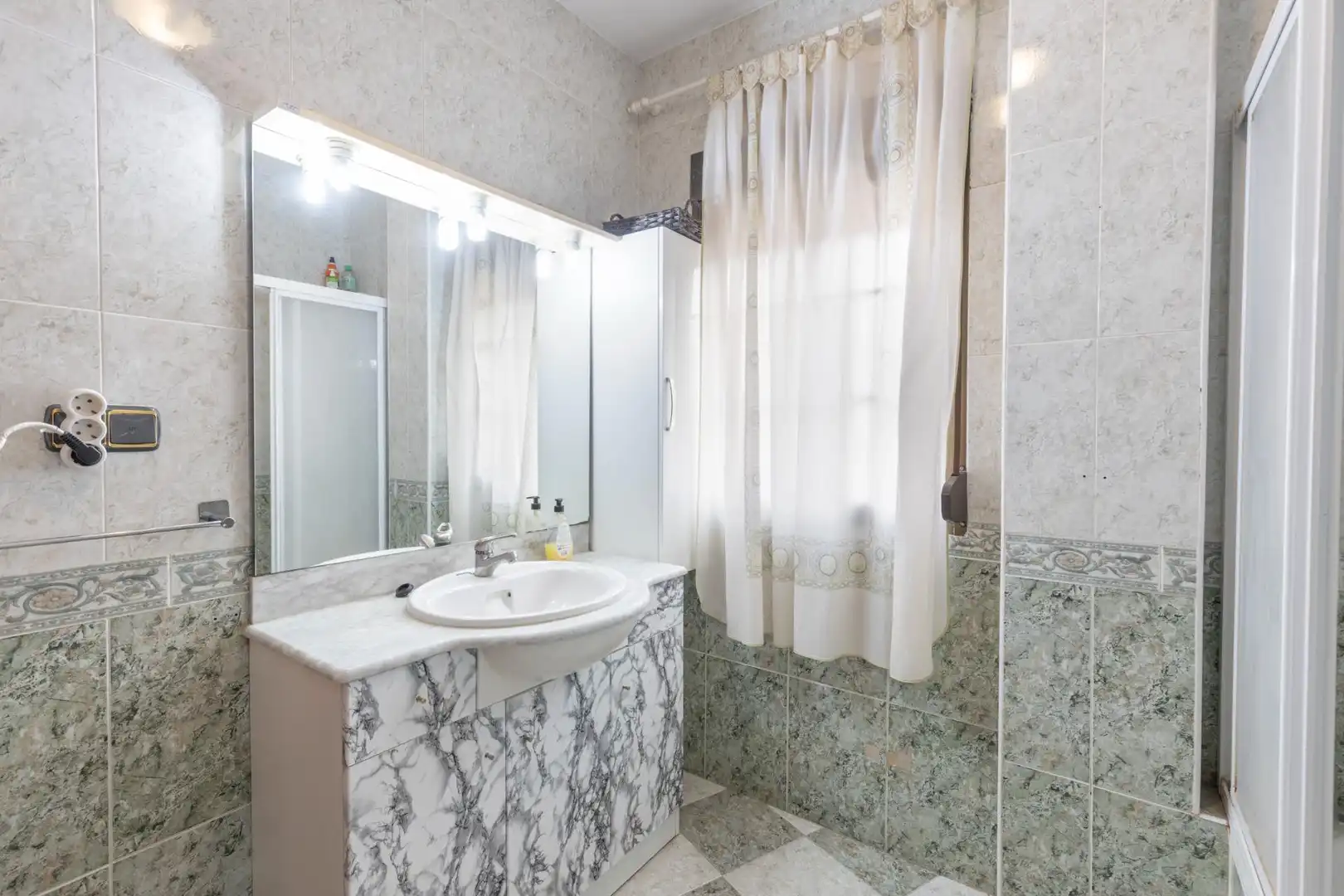 Bany de Casa o xalet en venda en Iznalloz