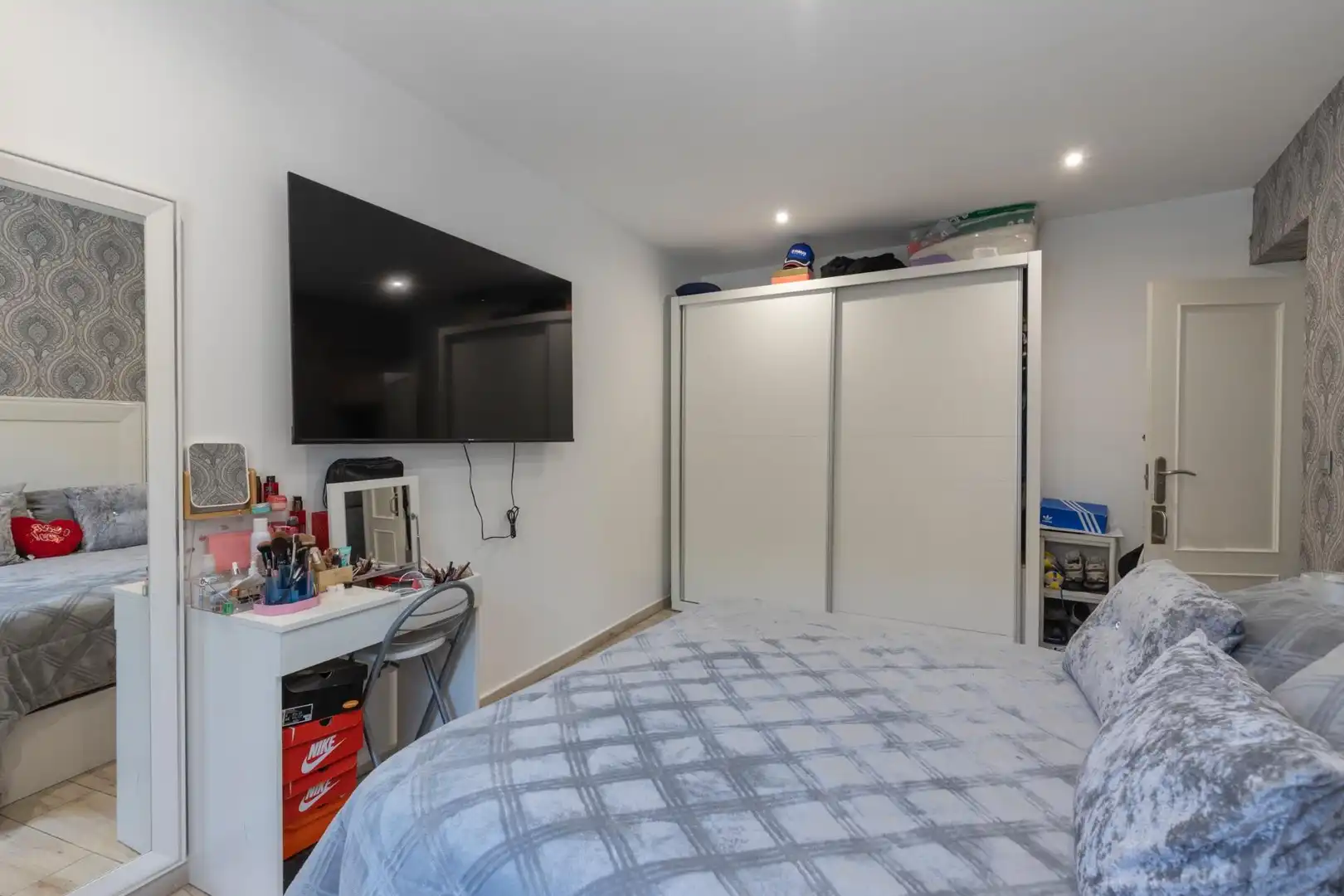 Wohnung zum Verkauf in Cijuela mit Klimaanlage, Terrasse und Möbliert