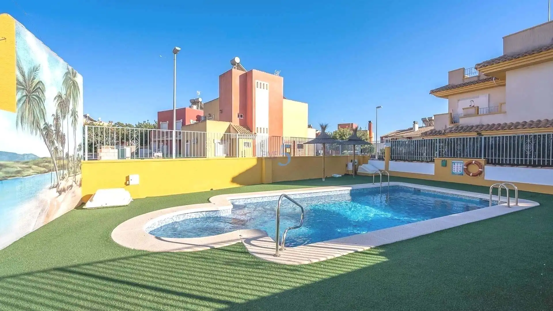 Piscina de Casa adosada en venta en Murcia con Aire acondicionado, Piscina y Amueblado